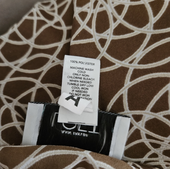 NWOT LOFT brown & cream geometric print beaded blouse top Womens Medium - Picture 3 of 8